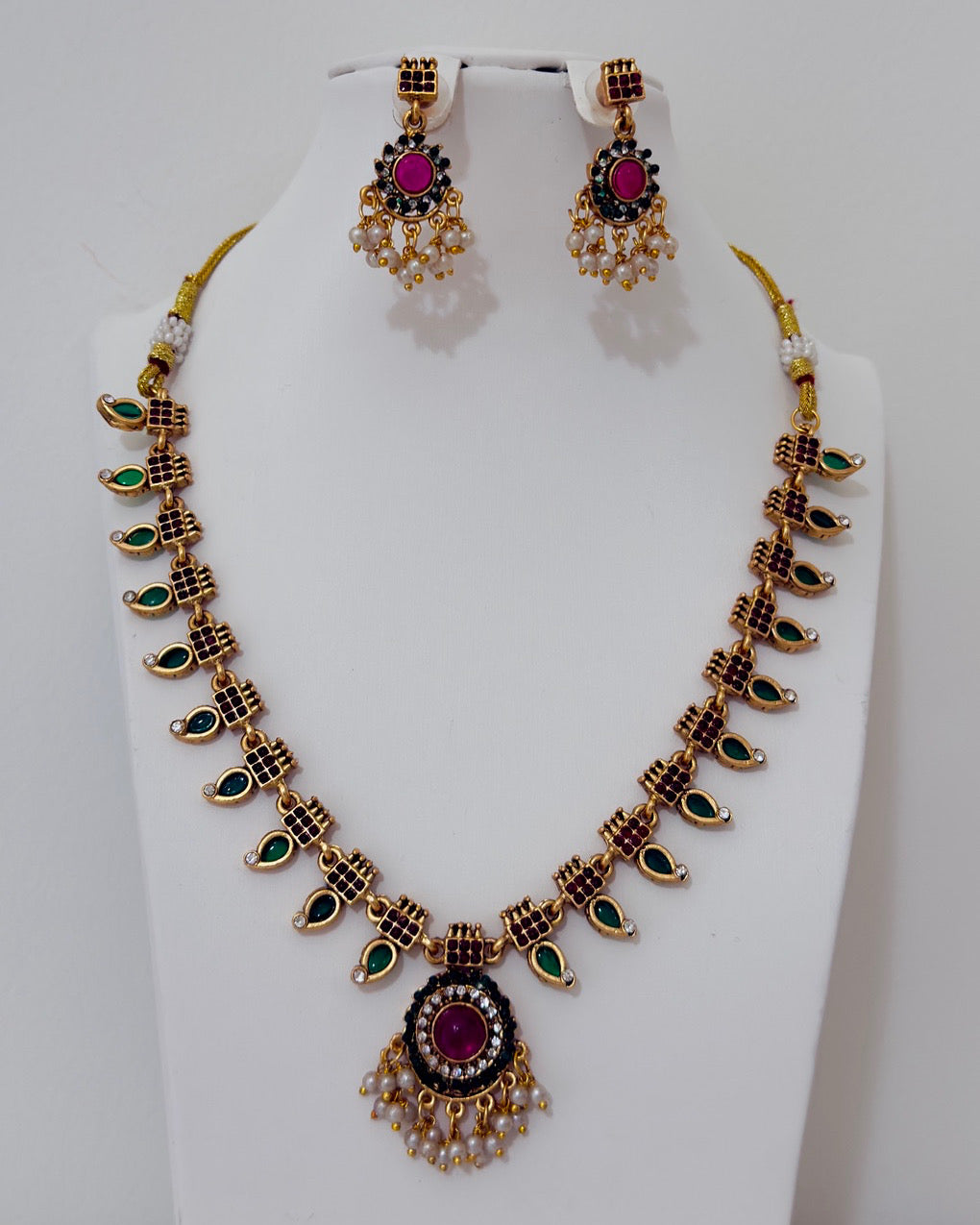 Simple party wear NS with pearl detailing