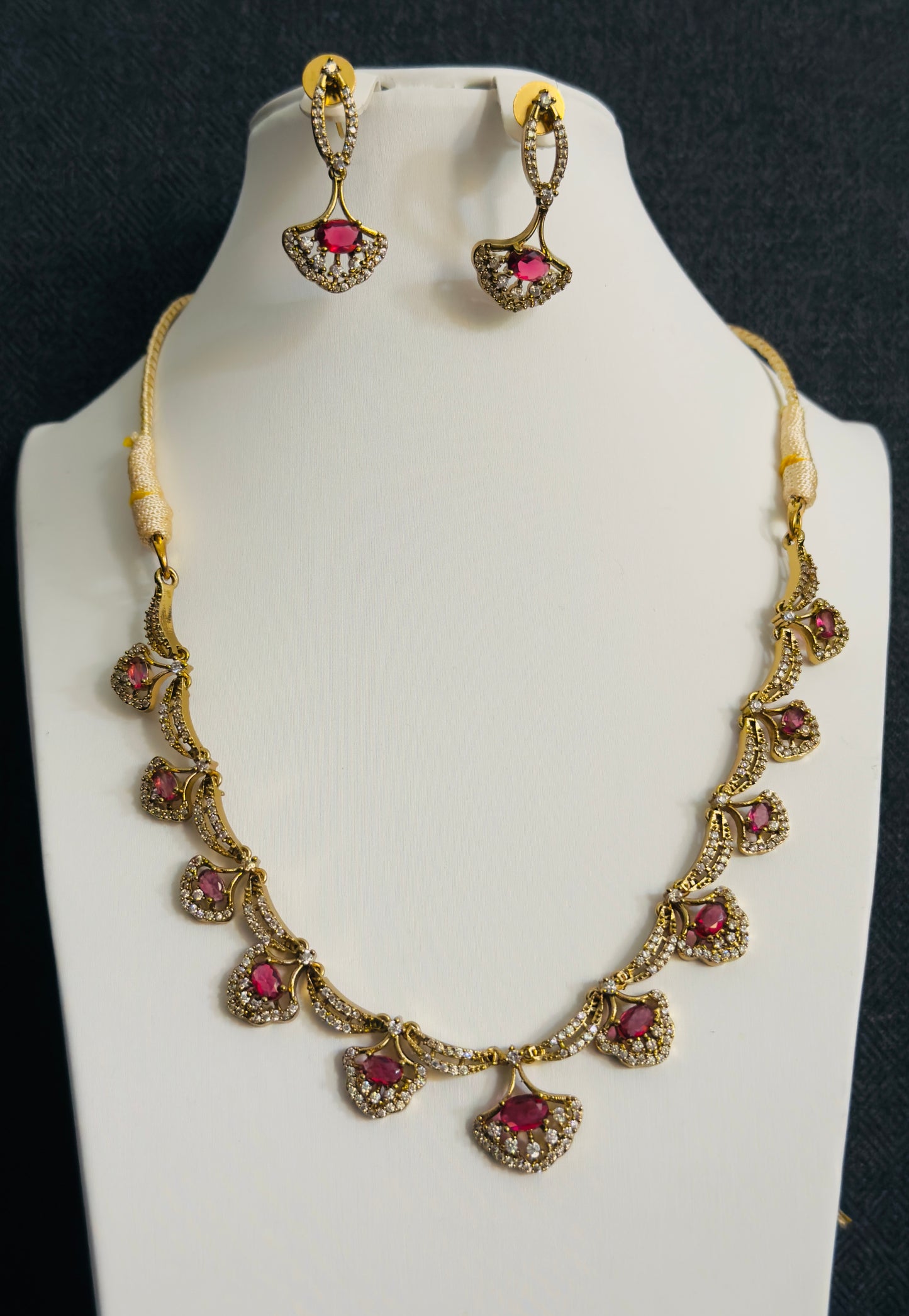 Simple Partywear Necklace set with Earring