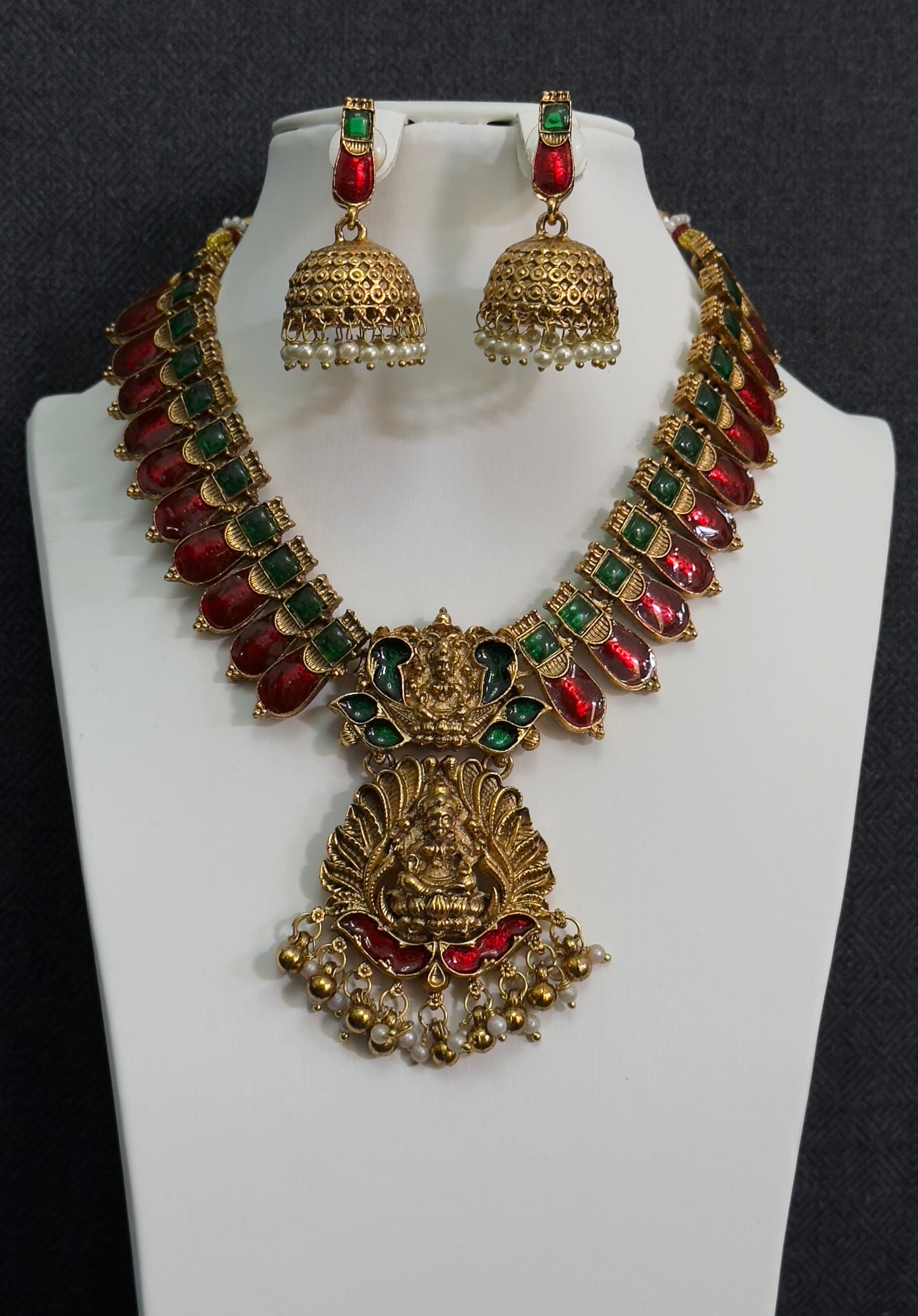Necklace set with temple pendant and Jhumka