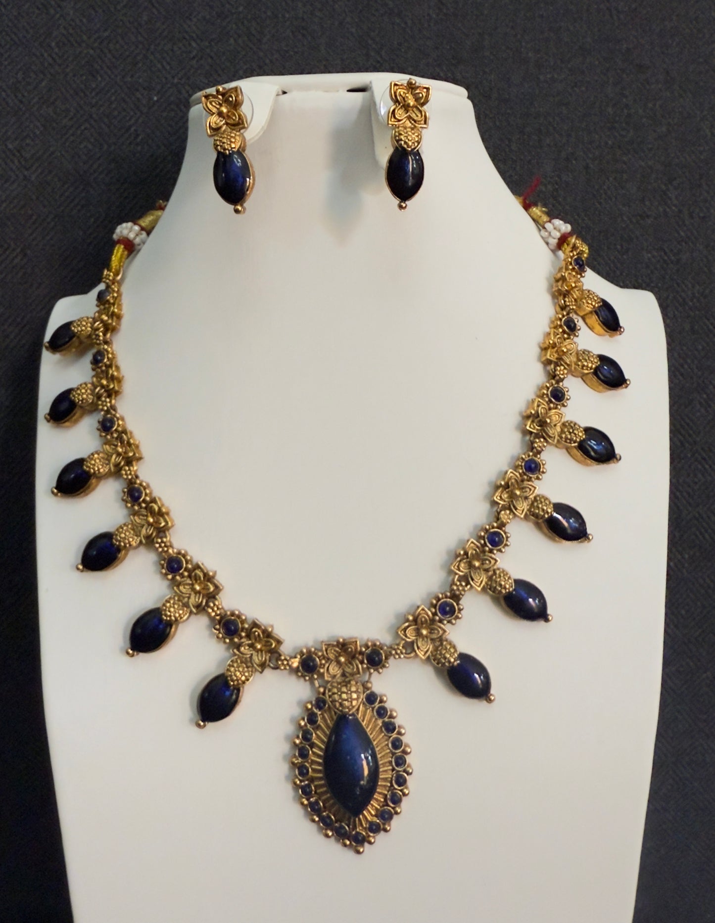 Light weight Mullamott Mala with Pendant